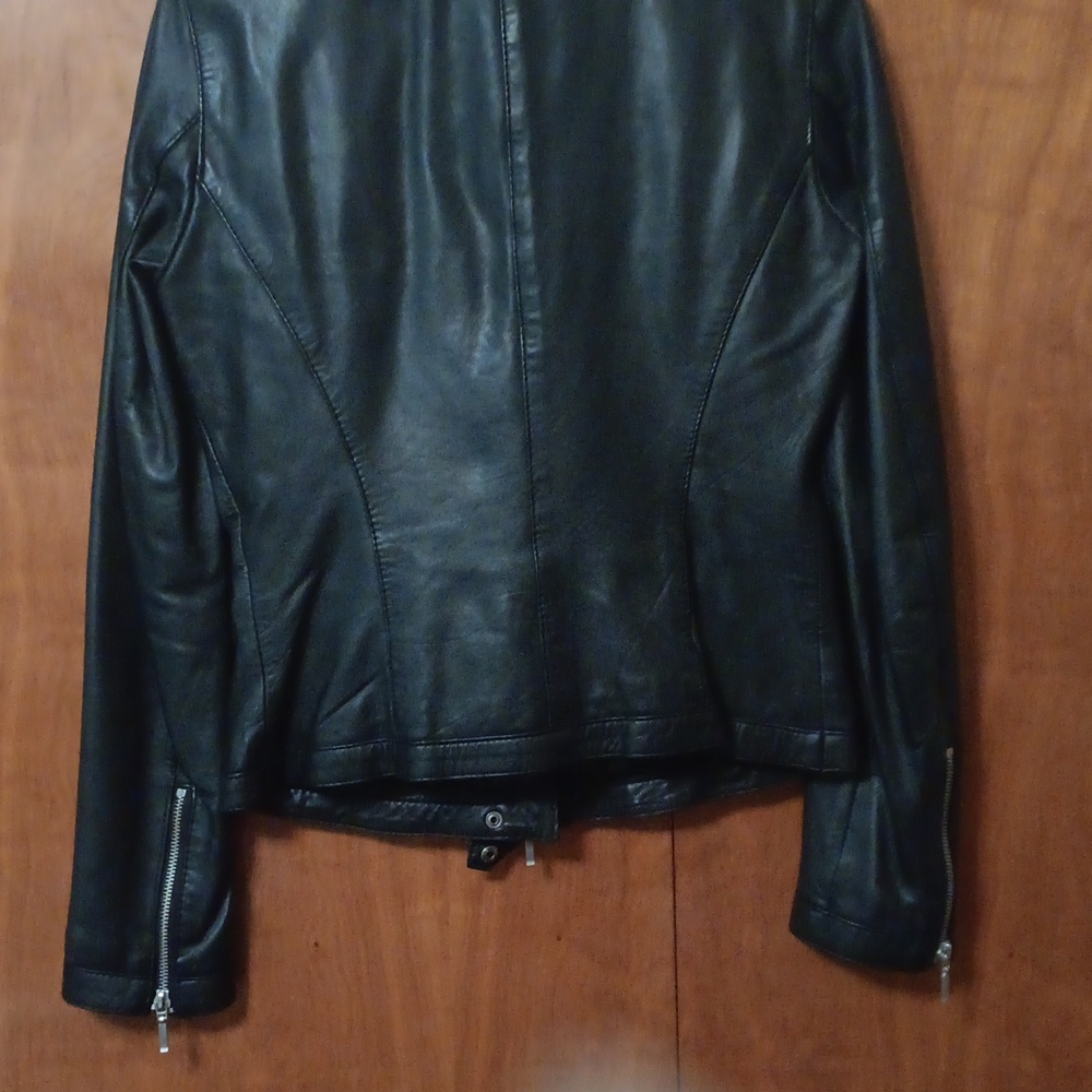 Jacket - Picture 6 of 9